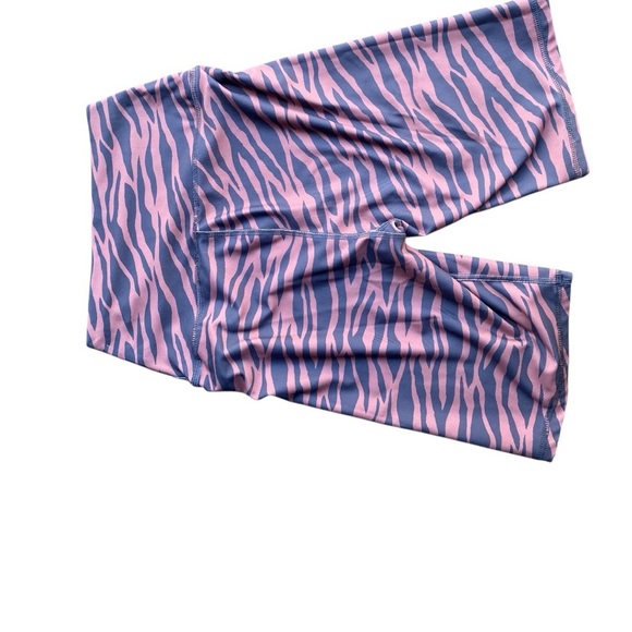 American Eagle Zebra Bike Shorts - Picture 6 of 10